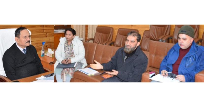 Advisor Bhatnagar reviews functioning of School Education, Animal/Sheep  Husbandry Deptts - Jammu Links News