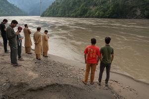 Two minor siblings feared drowned in Chenab river...