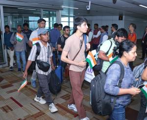 161 Indian nationals arrive in Delhi from Israel ...
