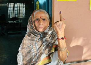 7.63% voter turnout recorded till 9 am in Baramul...