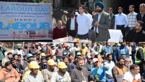DC Doda addresses workers awareness camp at Khell...