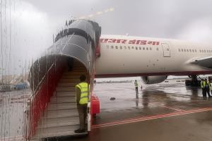 Air India San Francisco-Mumbai flight deplanes pa...