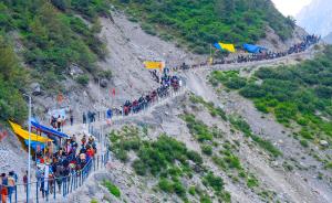 Amid multi-tier security escort, over 7,500 pilgr...