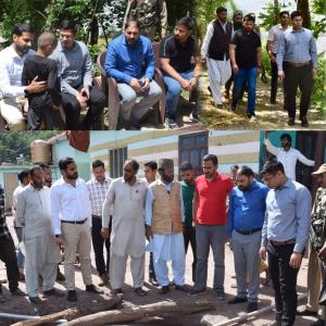 DC Poonch visits shelling hit areas in Mandi and ...