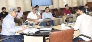 Chief Secretary exhorts officers to create errorl...