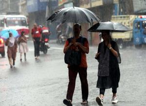 Amid forecast of more rains, temperatures stay be...