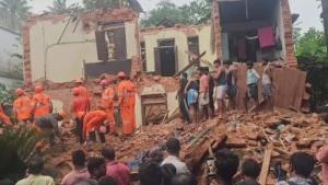 3 migrant workers dead after building collapses i...