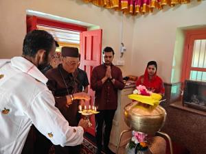 Dr. Karan Singh inspects renovated Shiv Gauri Tem...