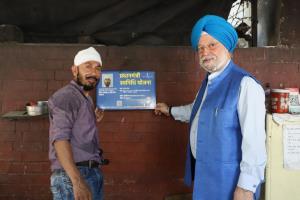 Union Minister Hardeep Singh Puri meets beneficia...