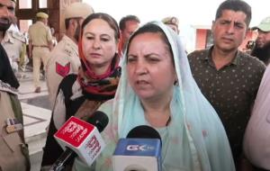 Possibility of early summer break in Kashmir scho...