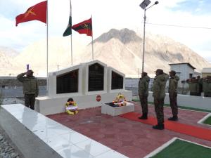 Army pays tribute to soldiers who died in Galwan ...