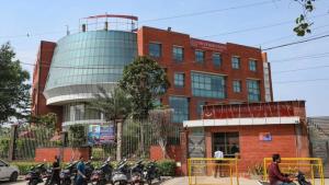 Bomb threats hit over 45 Delhi schools, spark pan...