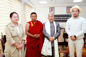 Various delegations call on Lt Governor Ladakh
