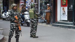 Security upped in Srinagar ahead of Home Minister...