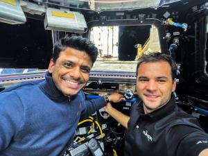 AX-4 astronauts conduct breakthrough microgravity...