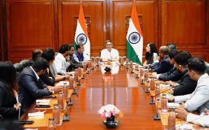 24-member delegation of young Sri Lankan leaders ...