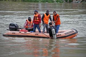Srinagar Boat Tragedy: Search operation to retrie...