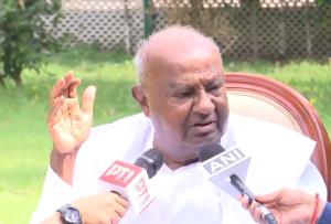 "Matter not with me": Ex-PM HD Deve Gowda on JD (...
