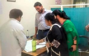 DC Jammu conducts surprise inspection of Governme...