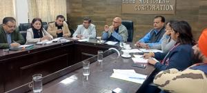Mayor directs officers for e-offices, online serv...