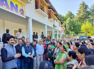 DC Anantnag flags-off Devotees to Annual Kheer Bh...