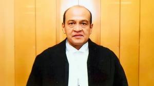 Cash discovery row: Cong asks govt to share Supre...
