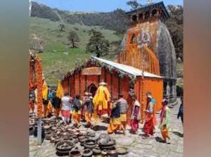 Doors of Shri Madhmaheshwar Temple open for pilgr...