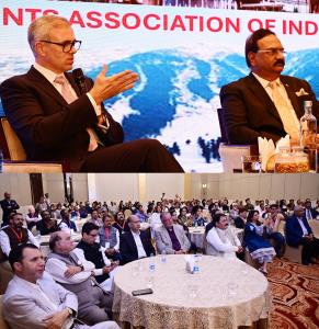 CM Omar Abdullah addresses Travel Agents Associat...