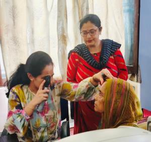 Mission Shakti, JKRLM host free health camp at Ha...