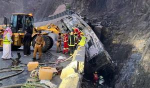20 killed, over 24 injured as bus carrying Mecca ...