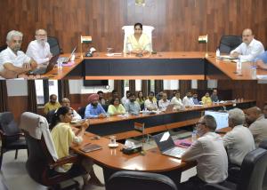 DC Reasi reviews performance of Health department...