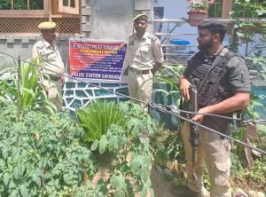 Srinagar police attaches property of notorious dr...