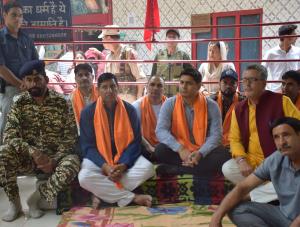DC Poonch attends Annual Bhandara at Baba Budh Gi...