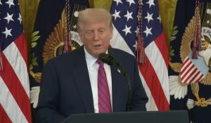 US President Donald Trump once again threatens 10...