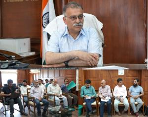 DDC Bandipora reviews progress of Revamped Distri...