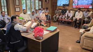 DC Baramulla reviews progress of works under ‘Cat...