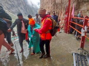 Another batch of pilgrims leaves for Amarnath shr...