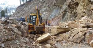 Traffic movement halted on Mughal road after land...