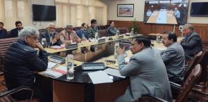 Chief Secretary assesses issues of Cluster Univer...