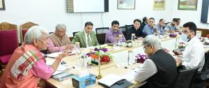 Lieutenant Governor reviews progress of Pradhan M...