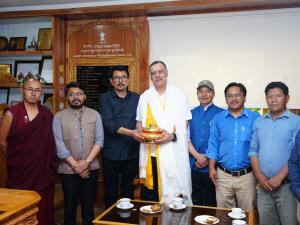 Former IFS officer Sajad Mufti returns to politics