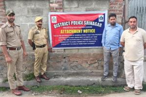 Srinagar Police attaches drug peddlers