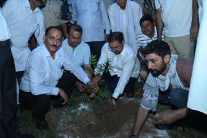 Satish Sharma launches plantation drive in Hirana...
