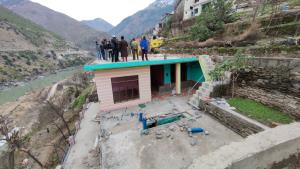 Houses develop cracks in Doda, 19 families shifte...
