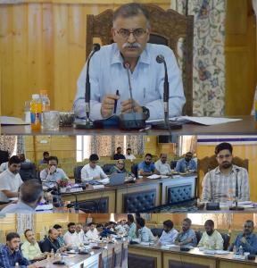 DC Bandipora chairs DCC/ DLRC meeting for quarter...