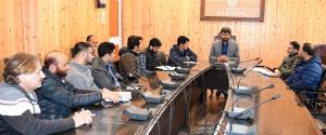 DC Ganderbal discusses road safety measures on SA...