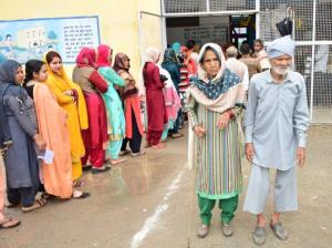 Udhampur’s elderly voters show dedication for uph...