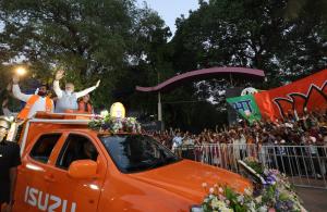 PM Modi holds roadshow in Mumbai draws huge crowds