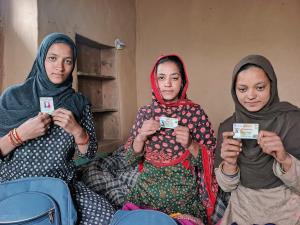 Three mute sisters of silent village of India ins...