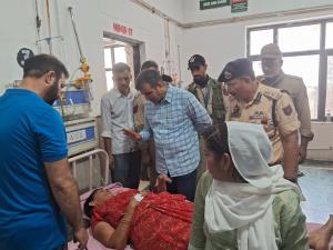DC Ramban leads swift response to yatri bus accid...